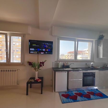 Roma Airport Sky Apartments 피우미치노 외부 사진