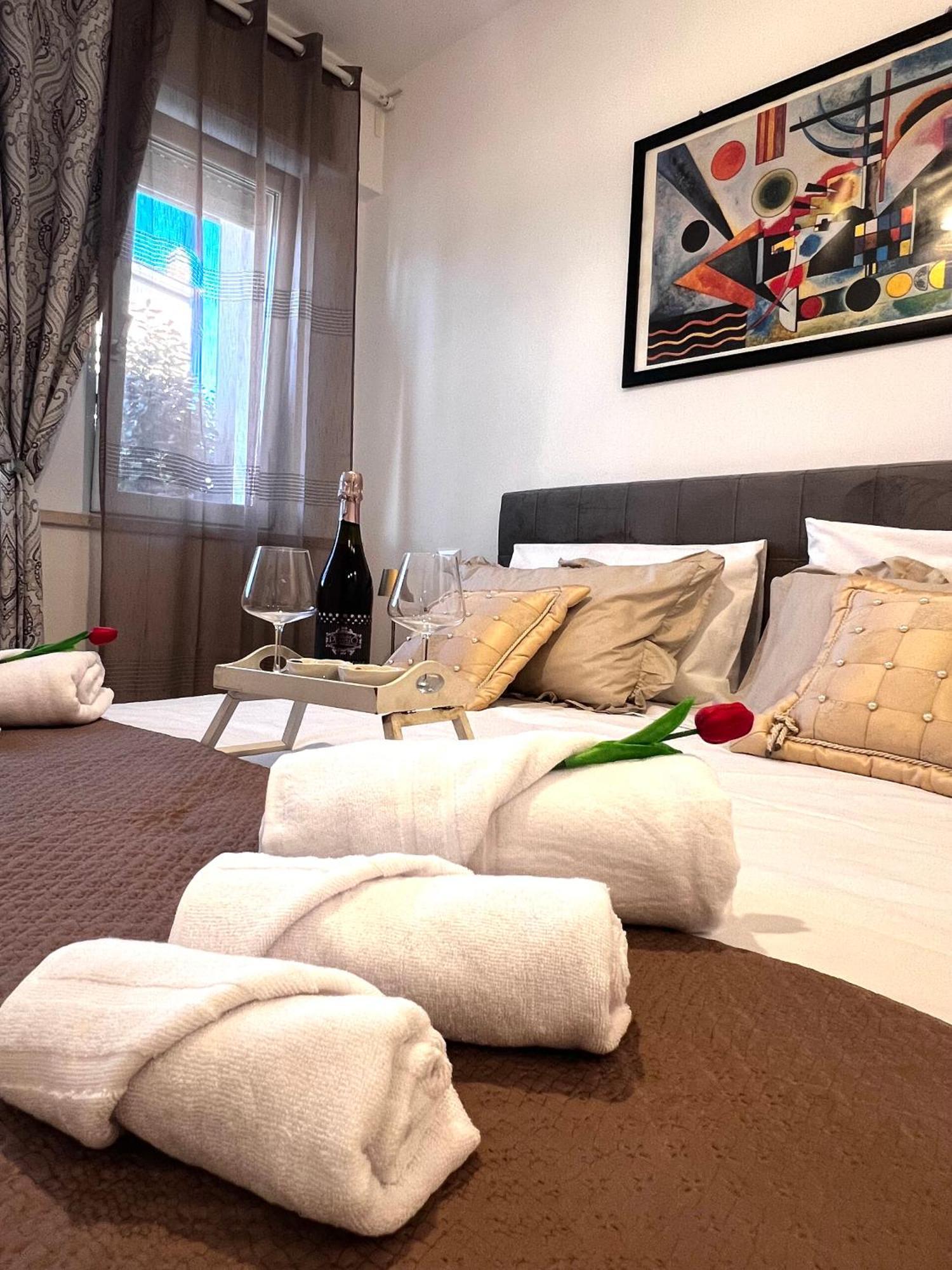Roma Airport Sky Apartments 피우미치노 외부 사진