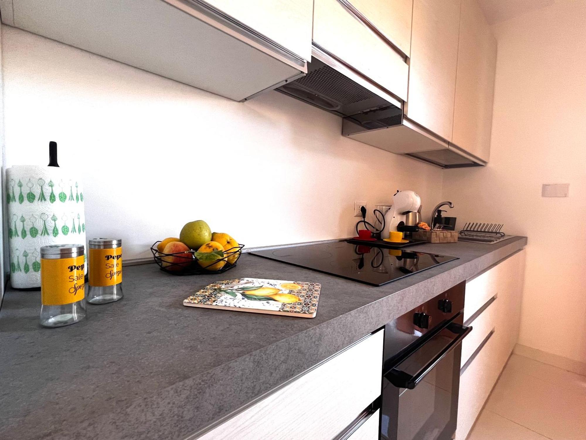 Roma Airport Sky Apartments 피우미치노 외부 사진